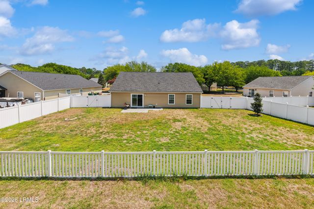 3 Lakeside Drive, Bluffton, SC 29910
