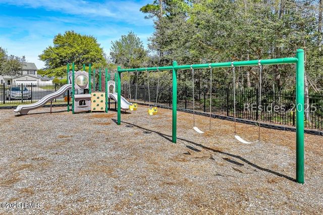 3 Lakeside Drive, Bluffton, SC 29910