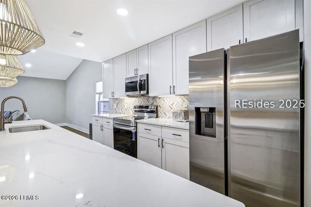 3 Lakeside Drive, Bluffton, SC 29910