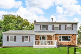 3044 JERSEY RIDGE Road, Davenport, IA 52807