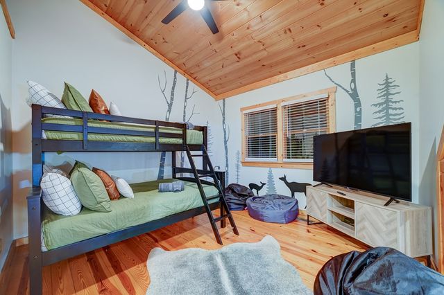 46 Pelican Drive, Ellijay, GA 30540