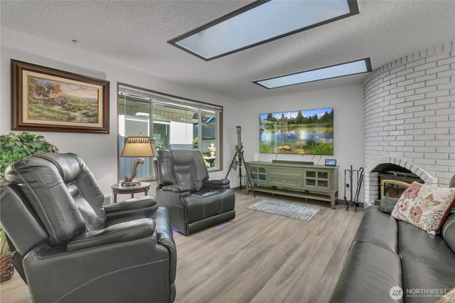 27405 304 Avenue SE, Ravensdale, WA 98051