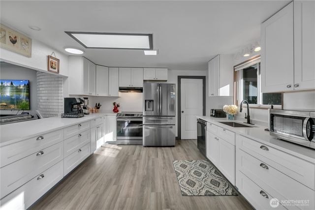 27405 304 Avenue SE, Ravensdale, WA 98051