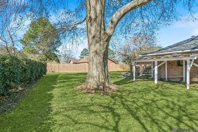 1928 E Eagle St, Zachary, LA 70791