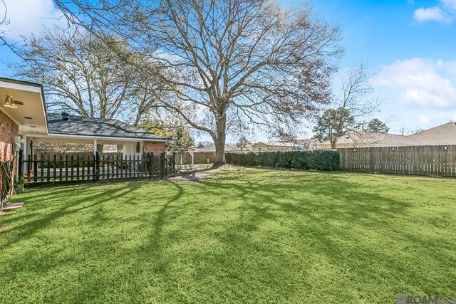 1928 E Eagle St, Zachary, LA 70791