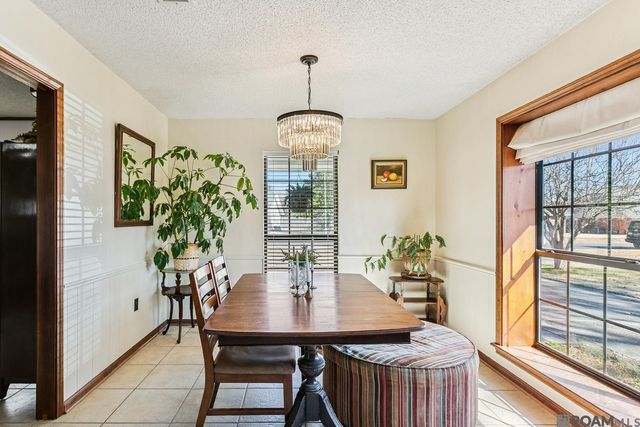 1928 E Eagle St, Zachary, LA 70791