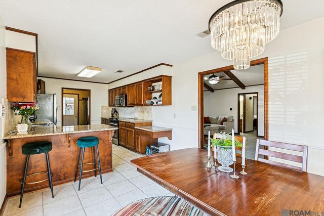 1928 E Eagle St, Zachary, LA 70791