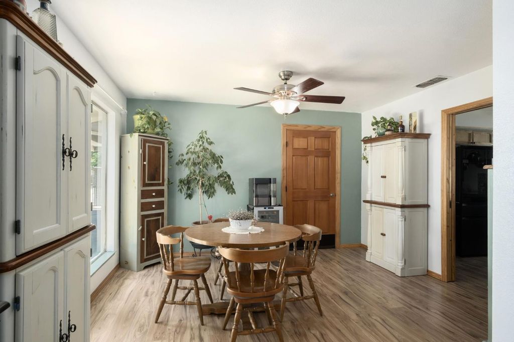 Image 12 of property listing at 8519 S Orange Avenue, Fresno, CA 93725