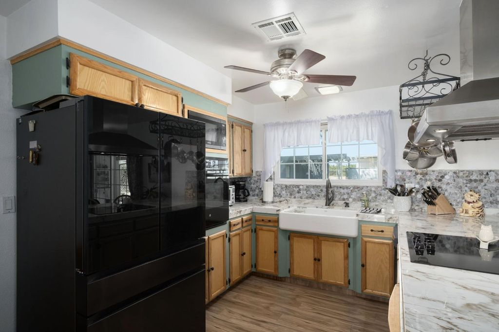 Image 14 of property listing at 8519 S Orange Avenue, Fresno, CA 93725