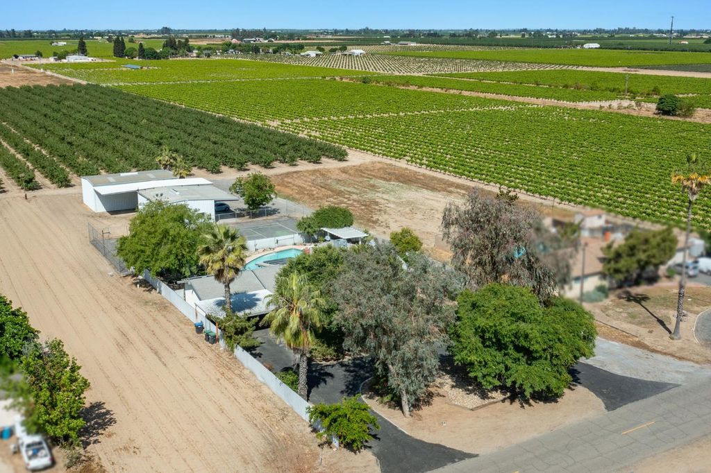 Image 34 of property listing at 8519 S Orange Avenue, Fresno, CA 93725
