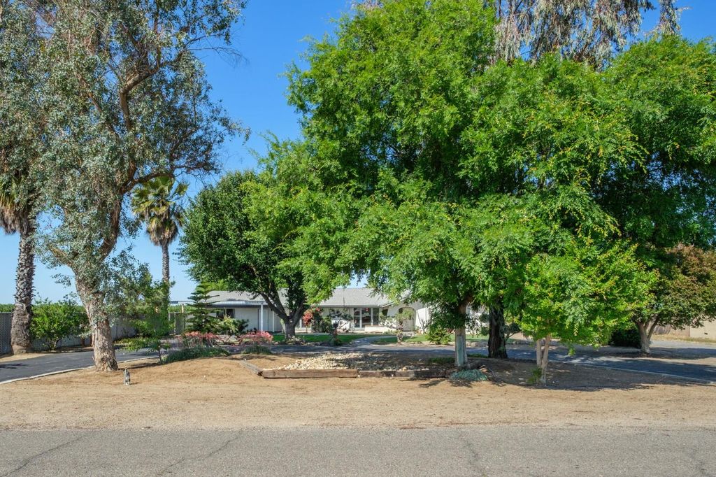 Image 37 of property listing at 8519 S Orange Avenue, Fresno, CA 93725