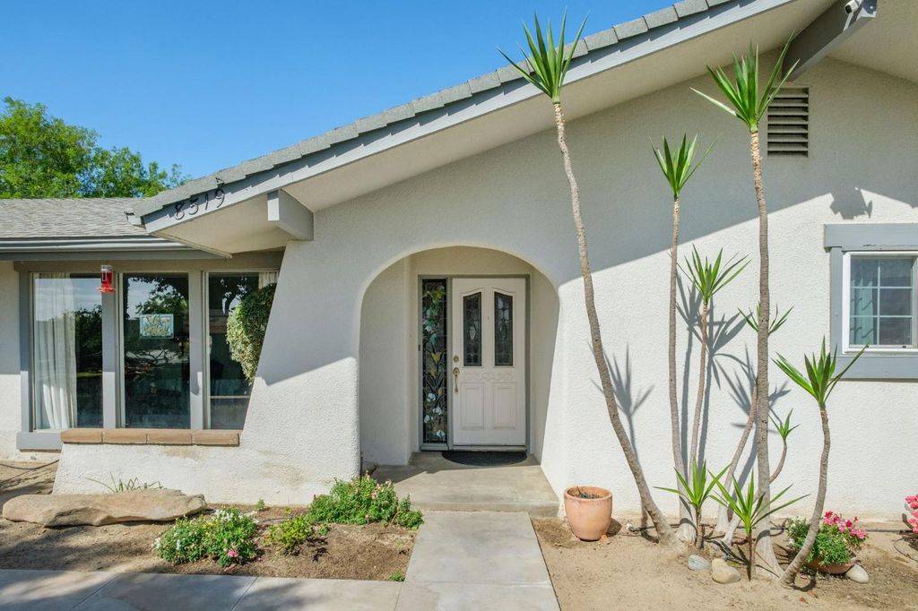 Image 5 of property listing at 8519 S Orange Avenue, Fresno, CA 93725