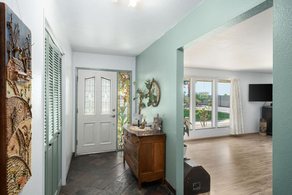 Image 9 of property listing at 8519 S Orange Avenue, Fresno, CA 93725