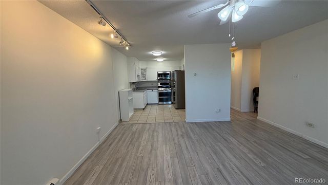 9155 E Center Avenue 2B, Denver, CO 80247
