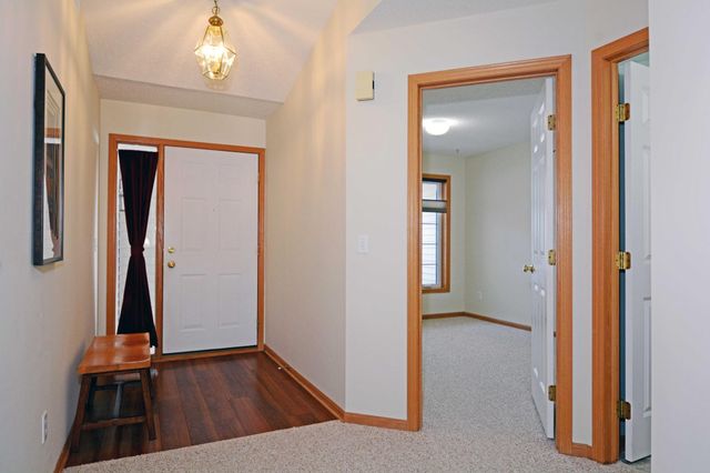 6463 Brook Lane, Savage, MN 55378