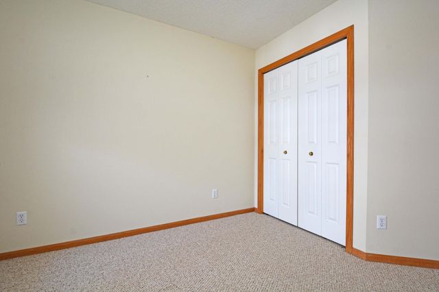 6463 Brook Lane, Savage, MN 55378