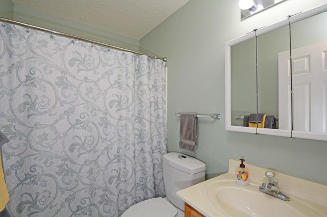 6463 Brook Lane, Savage, MN 55378