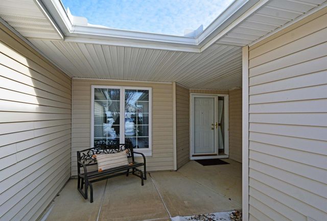 6463 Brook Lane, Savage, MN 55378