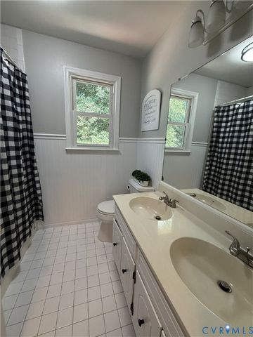 10817 Belvoir Rd, Chester, VA 23831