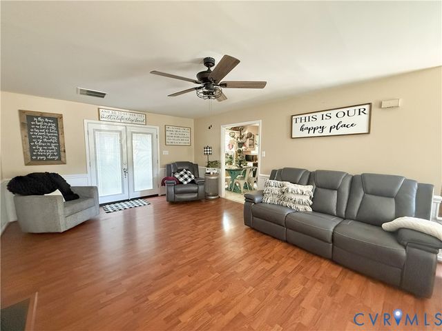 10817 Belvoir Rd, Chester, VA 23831
