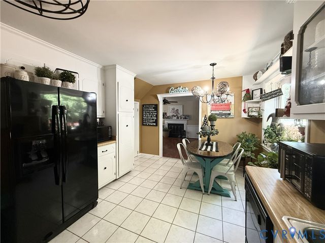 10817 Belvoir Rd, Chester, VA 23831