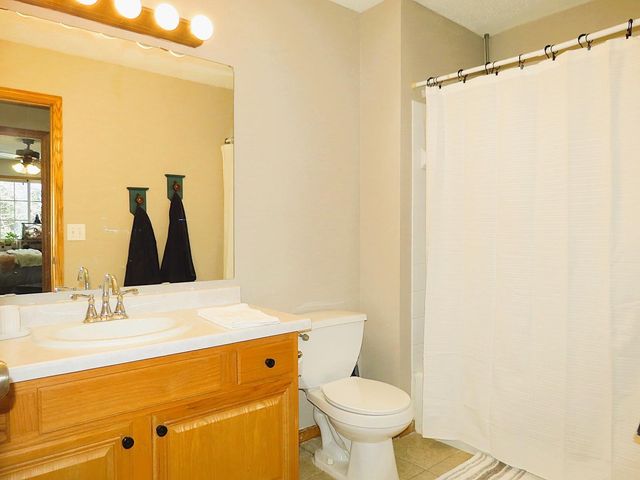 2755 Meadow Brook Drive K, Woodbury, MN 55125