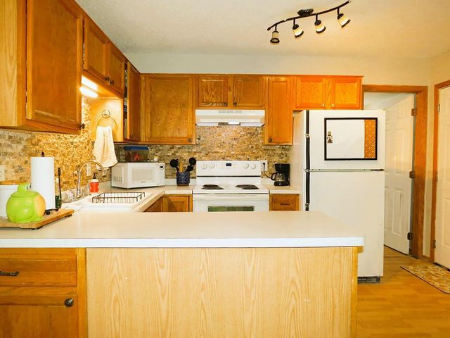 2755 Meadow Brook Drive K, Woodbury, MN 55125