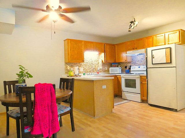 2755 Meadow Brook Drive K, Woodbury, MN 55125