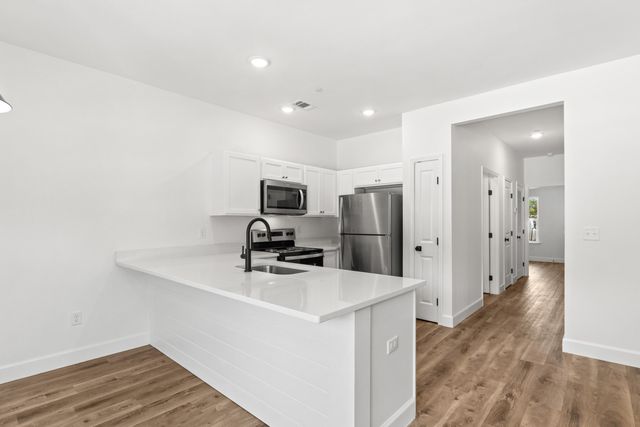 910 Barrow Street 1-10, Fort Walton Beach, FL 32547