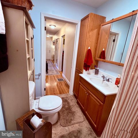 822 STATE ST, Millersburg, PA 17061