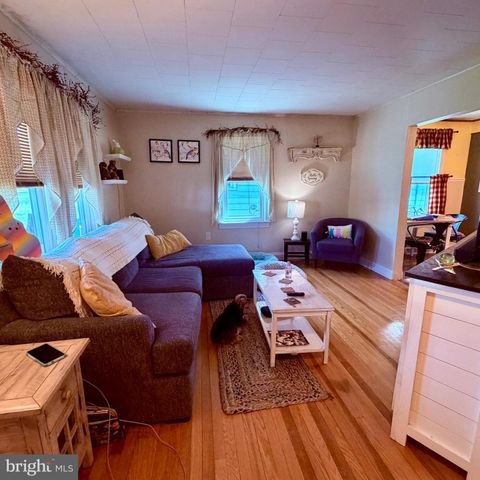 822 STATE ST, Millersburg, PA 17061