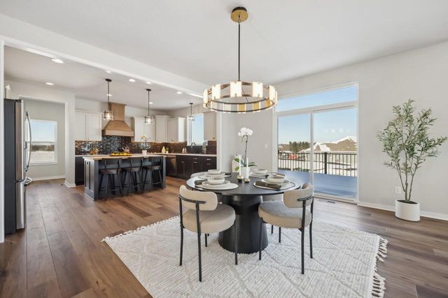 W208N5652 Turnberry LANE, Menomonee Falls, WI 53051