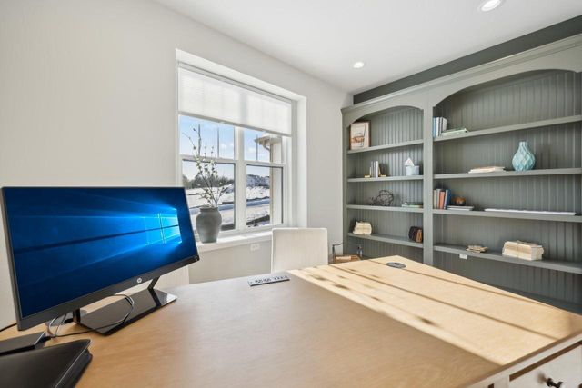 W208N5652 Turnberry LANE, Menomonee Falls, WI 53051