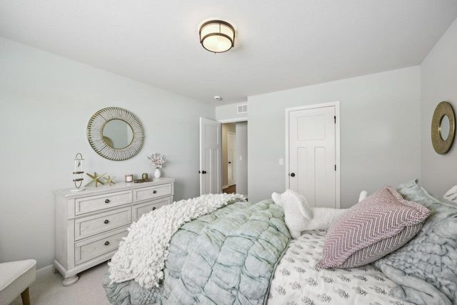 W208N5652 Turnberry LANE, Menomonee Falls, WI 53051