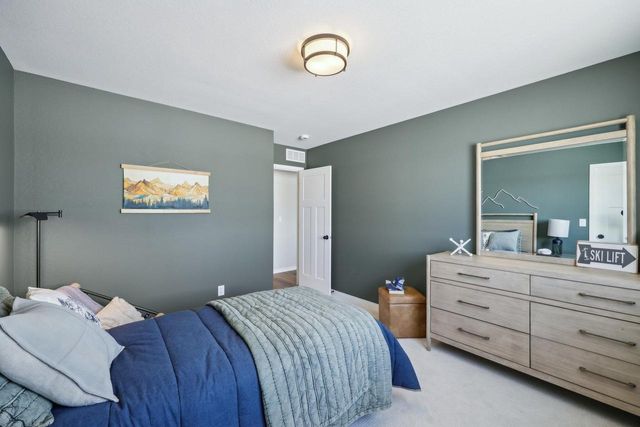 W208N5652 Turnberry LANE, Menomonee Falls, WI 53051