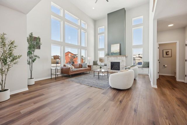 W208N5652 Turnberry LANE, Menomonee Falls, WI 53051