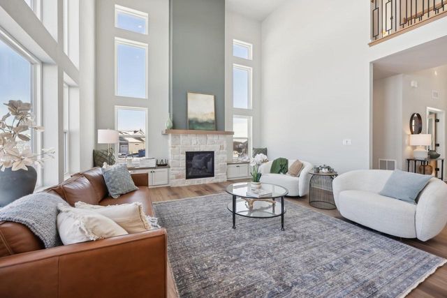 W208N5652 Turnberry LANE, Menomonee Falls, WI 53051