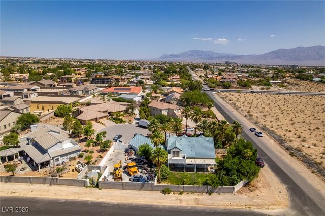 5515 North Campbell Road, Las Vegas, NV 89149