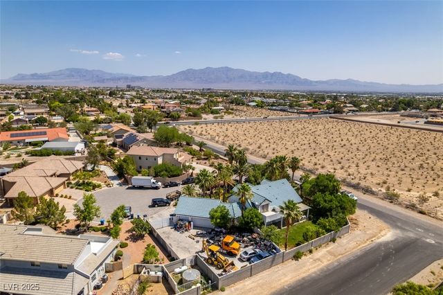 5515 North Campbell Road, Las Vegas, NV 89149