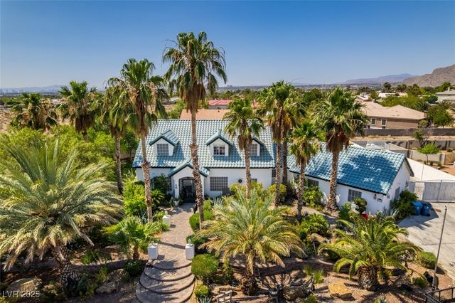 5515 North Campbell Road, Las Vegas, NV 89149