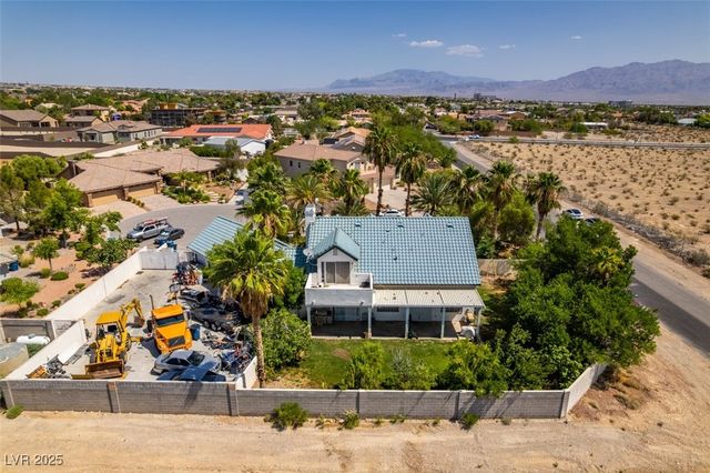 5515 North Campbell Road, Las Vegas, NV 89149