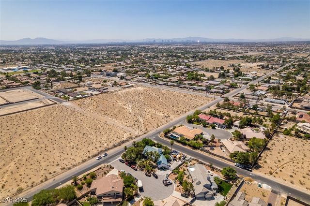 5515 North Campbell Road, Las Vegas, NV 89149
