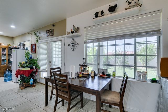 5515 North Campbell Road, Las Vegas, NV 89149