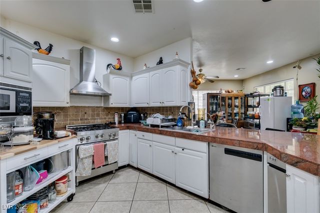 5515 North Campbell Road, Las Vegas, NV 89149