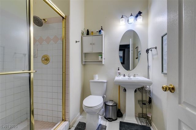 5515 North Campbell Road, Las Vegas, NV 89149