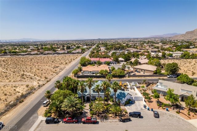 5515 North Campbell Road, Las Vegas, NV 89149