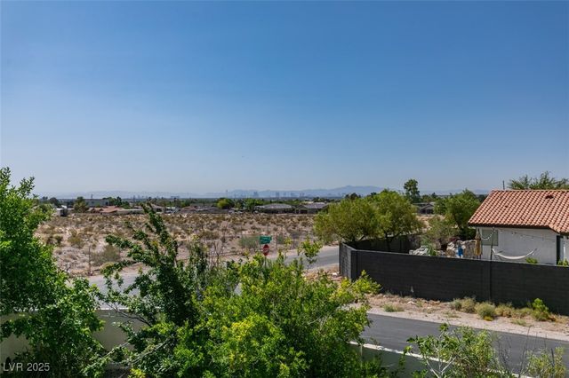 5515 North Campbell Road, Las Vegas, NV 89149