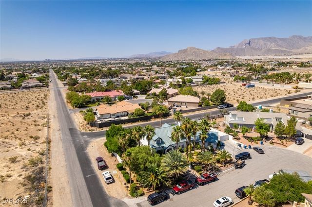 5515 North Campbell Road, Las Vegas, NV 89149