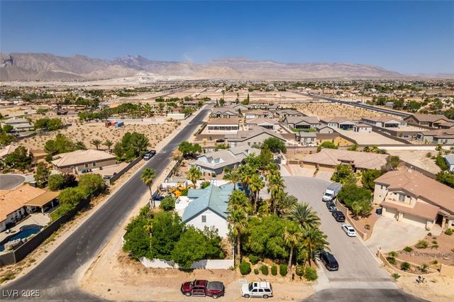 5515 North Campbell Road, Las Vegas, NV 89149