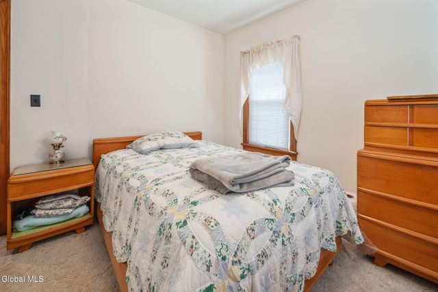 3 John Street, Green Island, NY 12183
